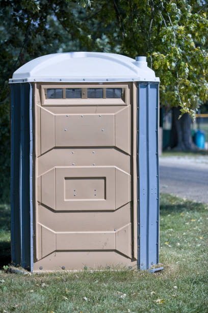 Best Emergency porta potty rental  in Independence, IA